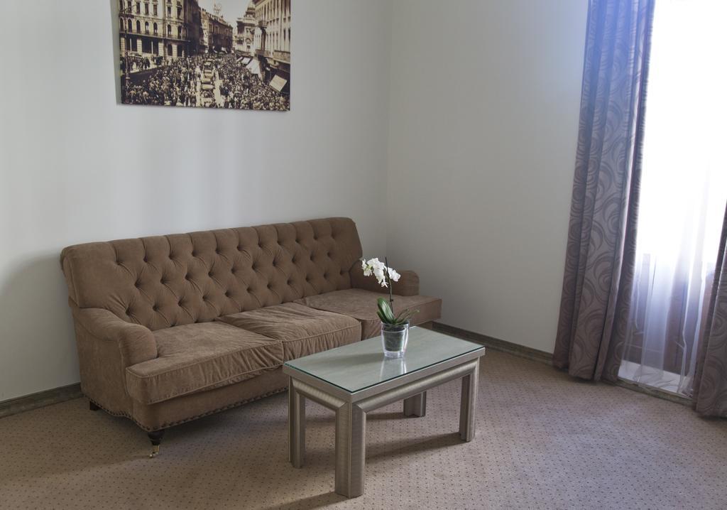 Euro Hotel Grivita Bucarest Extérieur photo