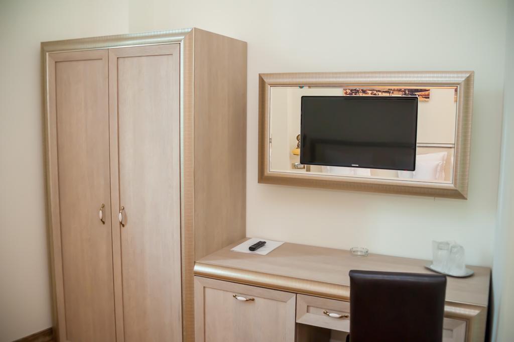 Euro Hotel Grivita Bucarest Chambre photo