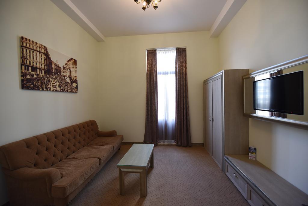 Euro Hotel Grivita Bucarest Extérieur photo